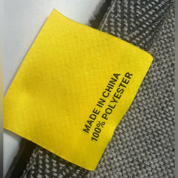 MARKET x Beatles Submarine Plush Rug in Yellow - Brand New - Picture 10 of 11